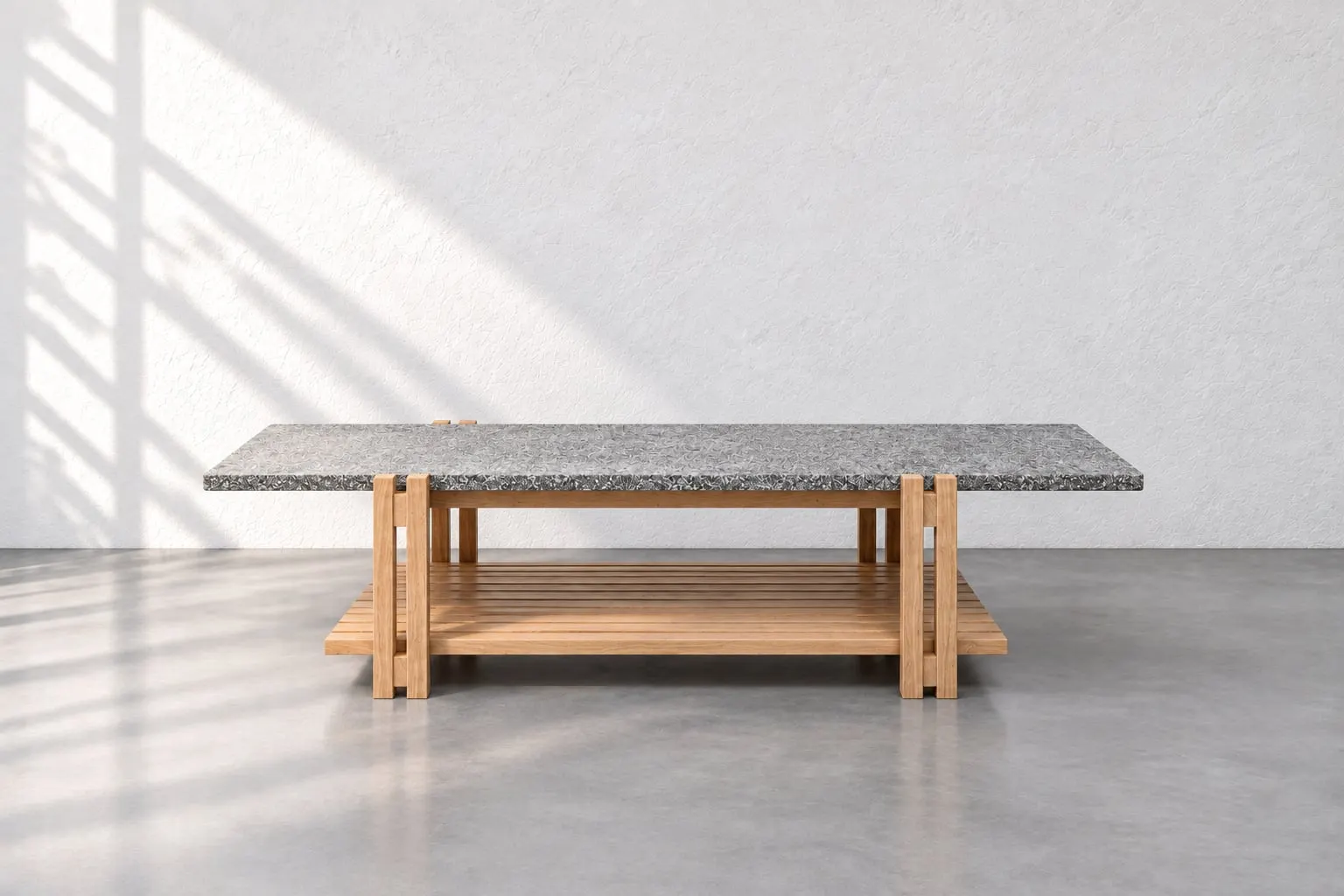 Table basse en bois massif assemblé par moisage, plateau en granit